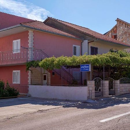 Apartments Ana Buratovic Stari Grad  Dış mekan fotoğraf