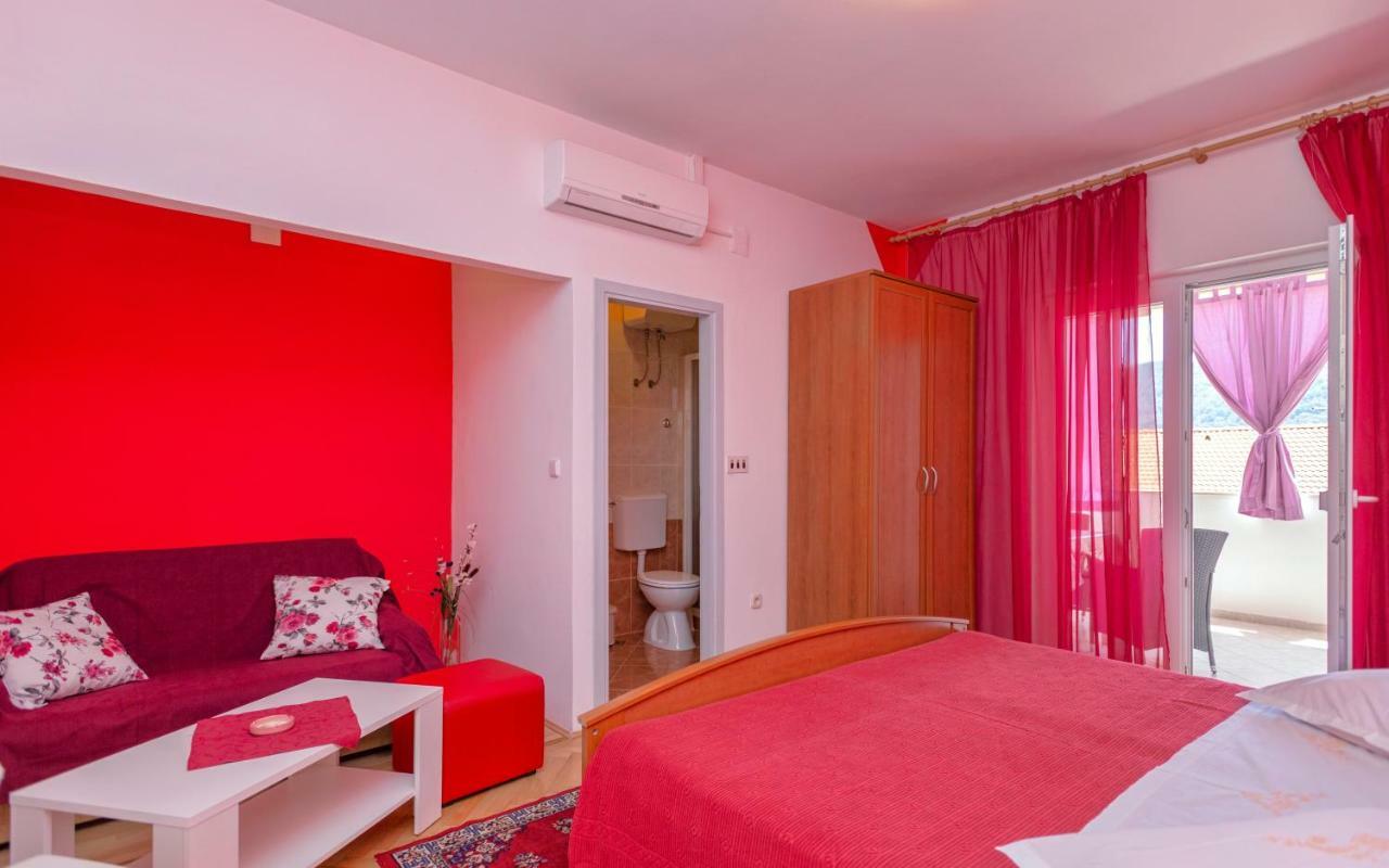Apartments Ana Buratovic Stari Grad  Dış mekan fotoğraf