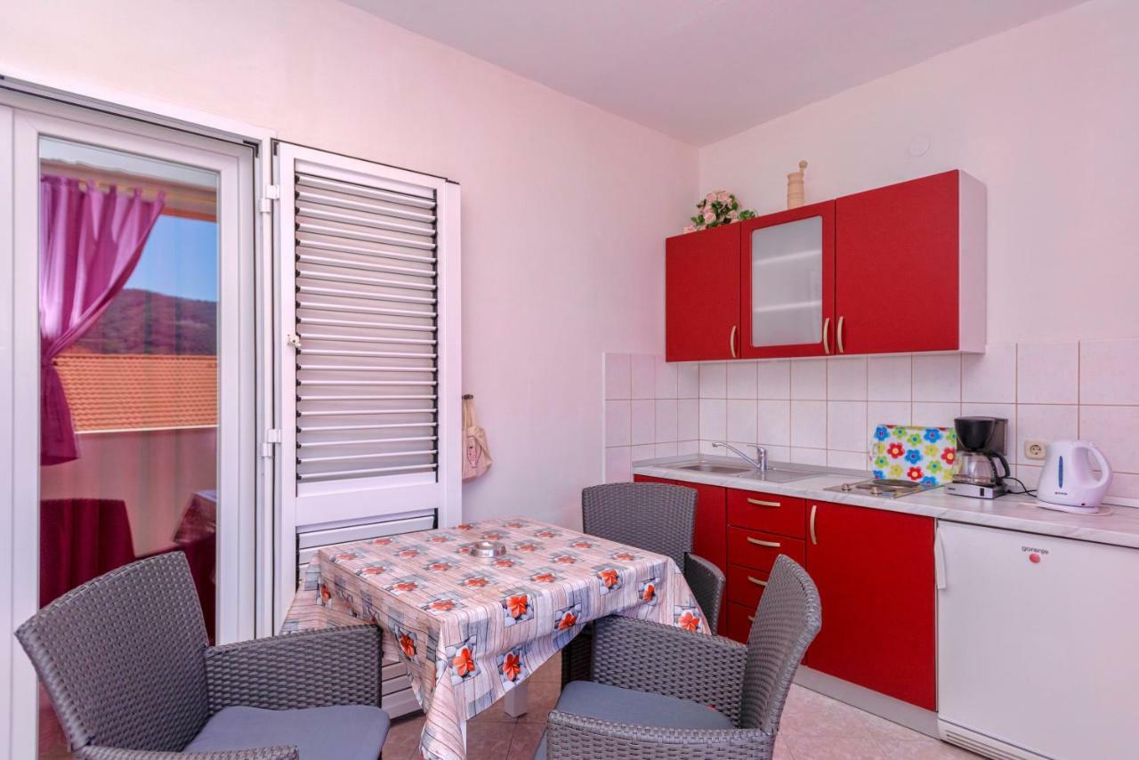 Apartments Ana Buratovic Stari Grad  Dış mekan fotoğraf