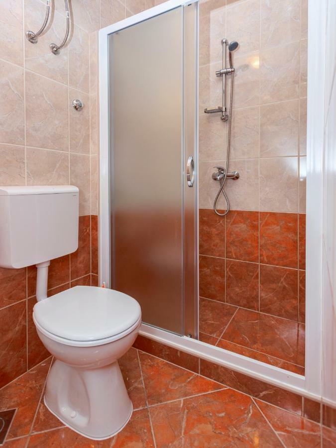 Apartments Ana Buratovic Stari Grad  Dış mekan fotoğraf