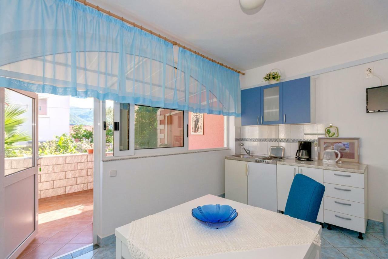 Apartments Ana Buratovic Stari Grad  Dış mekan fotoğraf